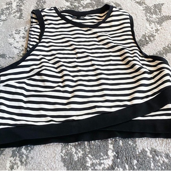 Black and white striped topshop crop top - Picture 5 of 5